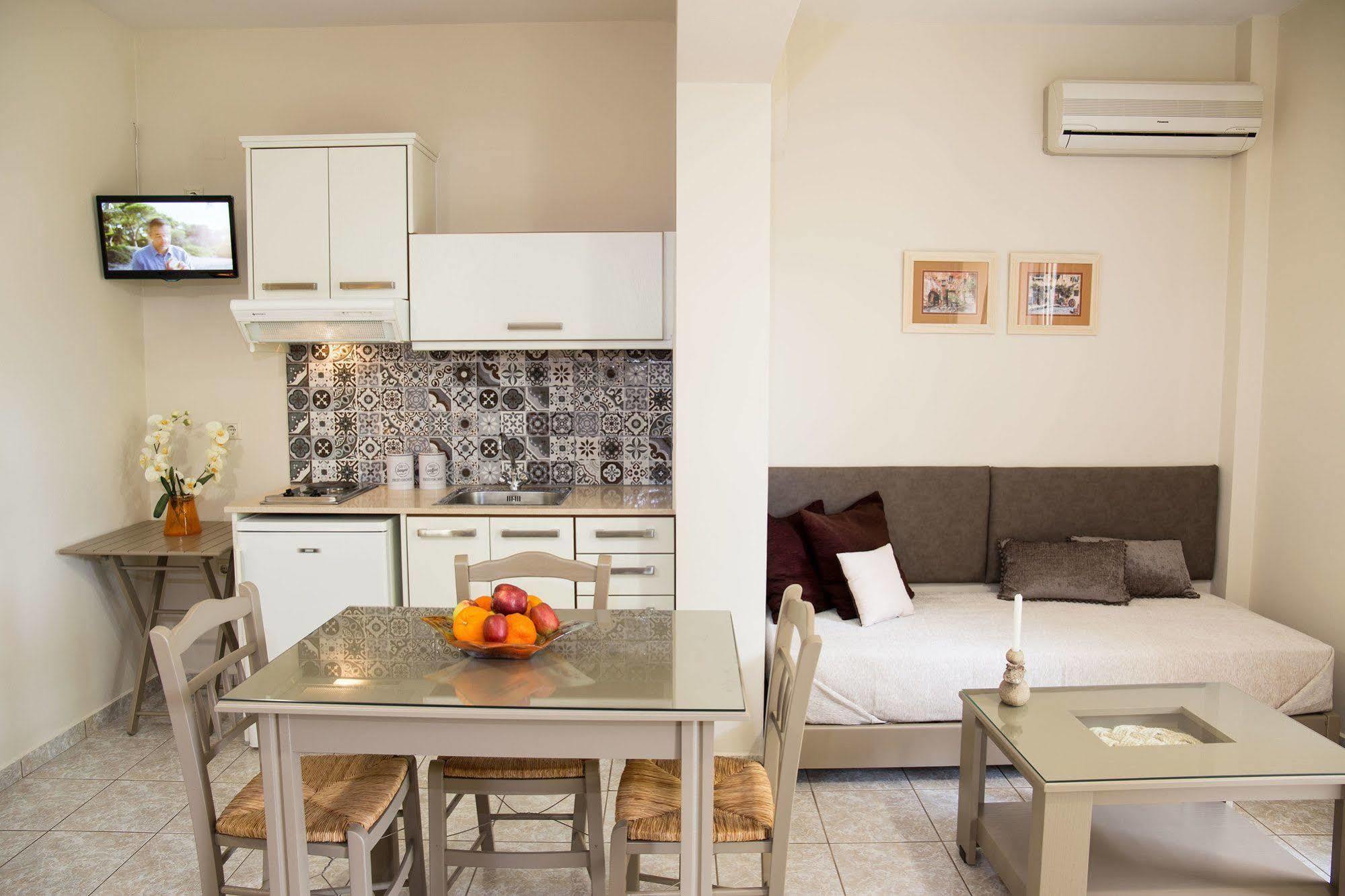 Dina Apartments Razáta Esterno foto